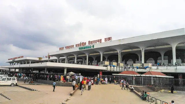 সৌদিগামী ১৯ হাজারের বেশি যাত্রী ভোগান্তিতে, রিয়াদে বিমানের ফ্লাইট স্থগিত